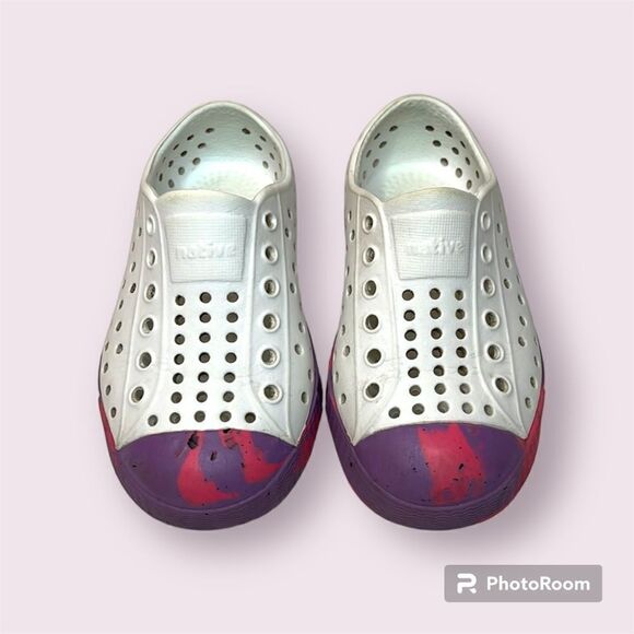 NATIVE Jefferson Slip On Sneaker - Picture 1 of 11